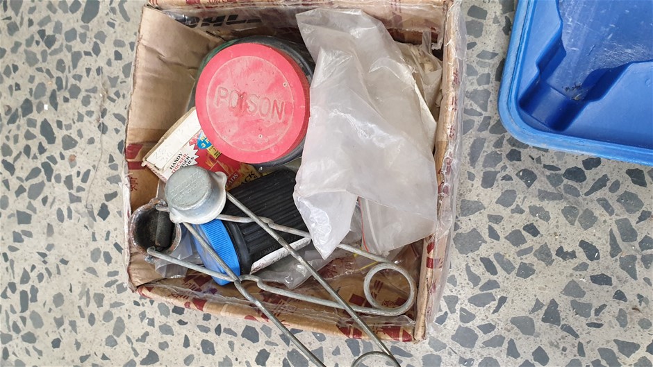 CASUAL LIVING Lap Desk with Removable Knit Cover. NB: Not in original packa