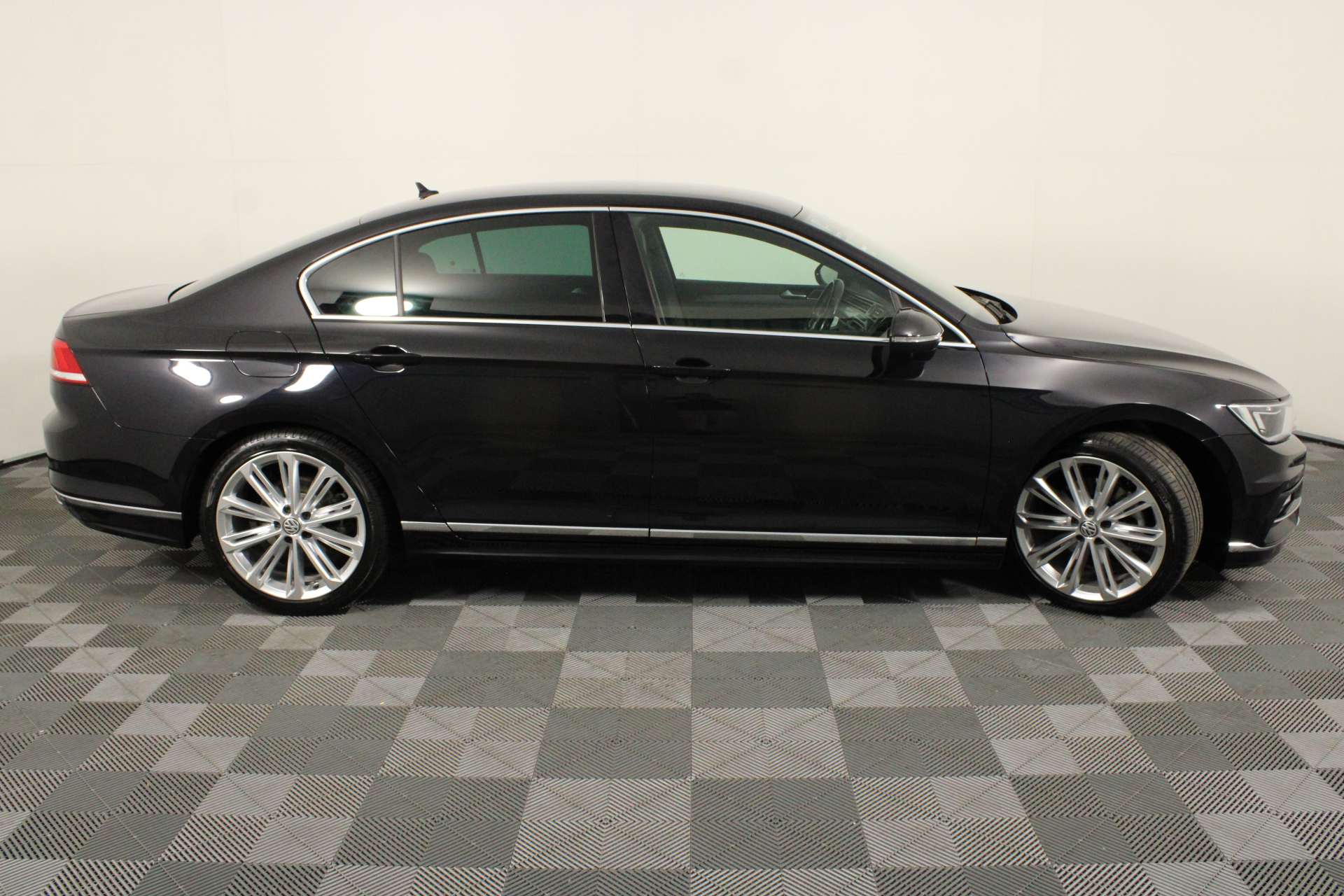 Charles Joguet Les Charmes Chinon Blanc 2019 (6x 750mL), France.