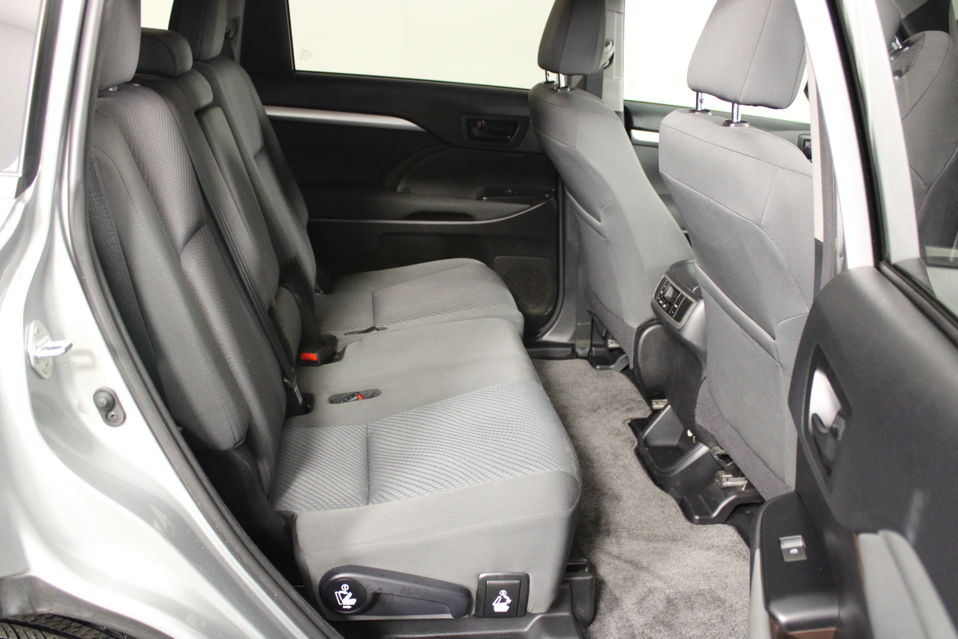 Motorola CLP107 Two-Way Radio (Lot of 25)