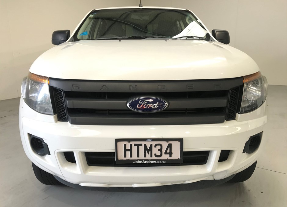Cherry Blossom, Flower Jade & Rhinestone Spacer Stretch Beaded Bracelet