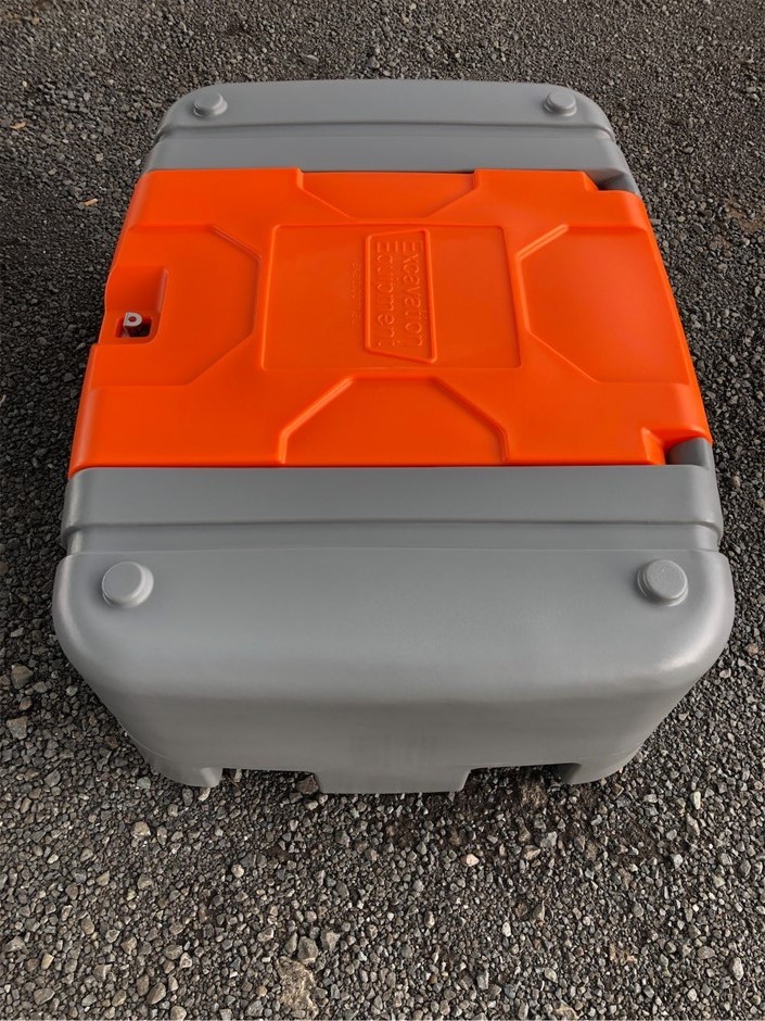 18K Gold-Filled Cuban Necklace with Simulated Diamond Clasp - 60.9cm