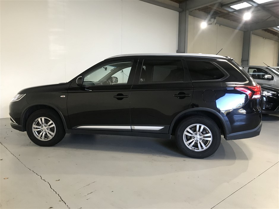 18K Gold-Filled Cuban Iced Out Ring with Simulated Diamonds - Size 9