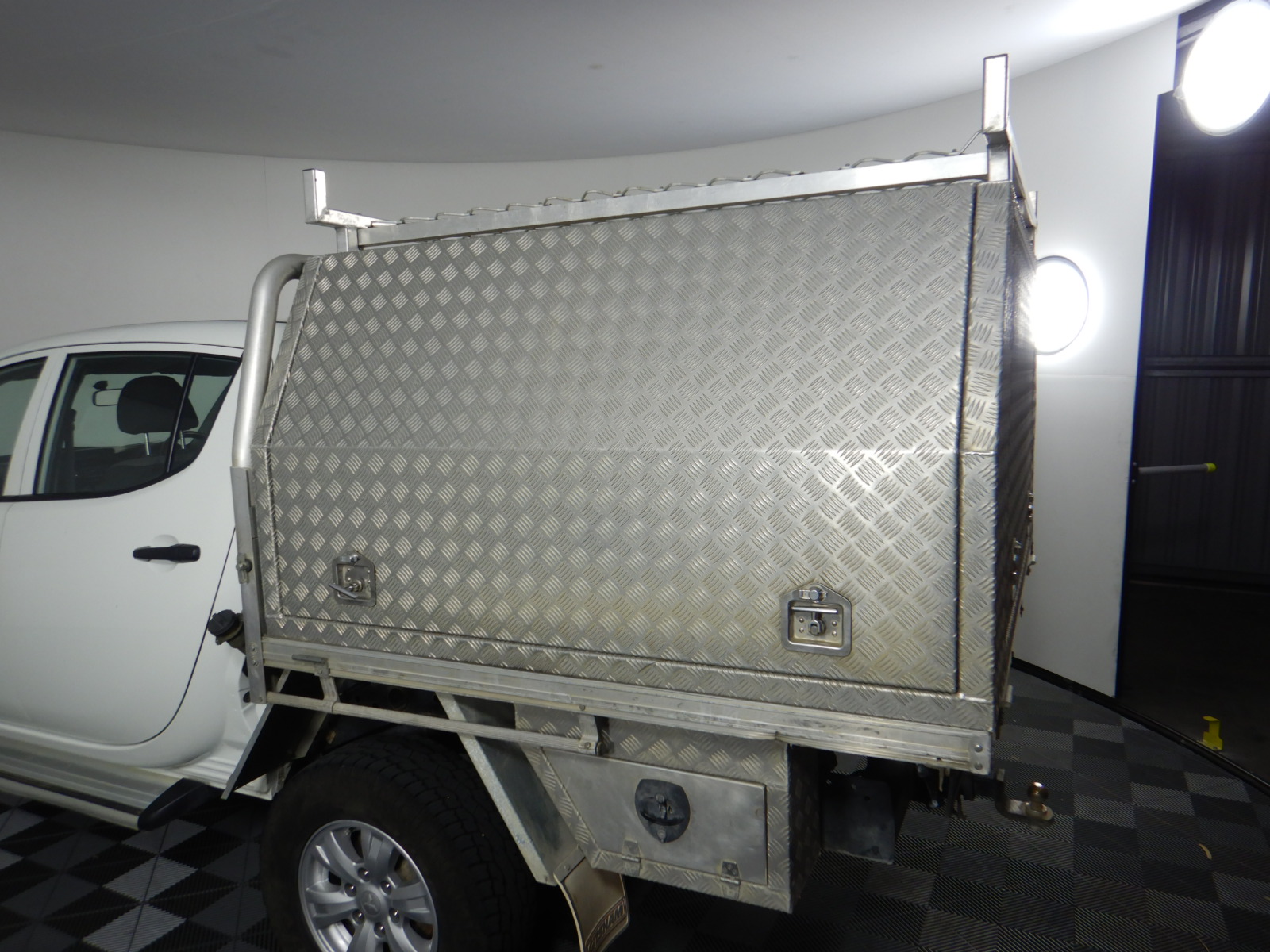 18K White Gold-Filled Cuban Style Link Ring w/ Simulated Diamonds Size 10