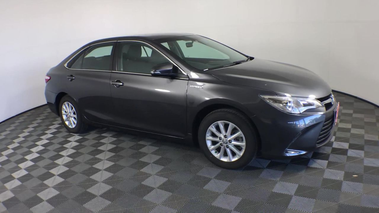 0.16 Carat White 4 round diamonds