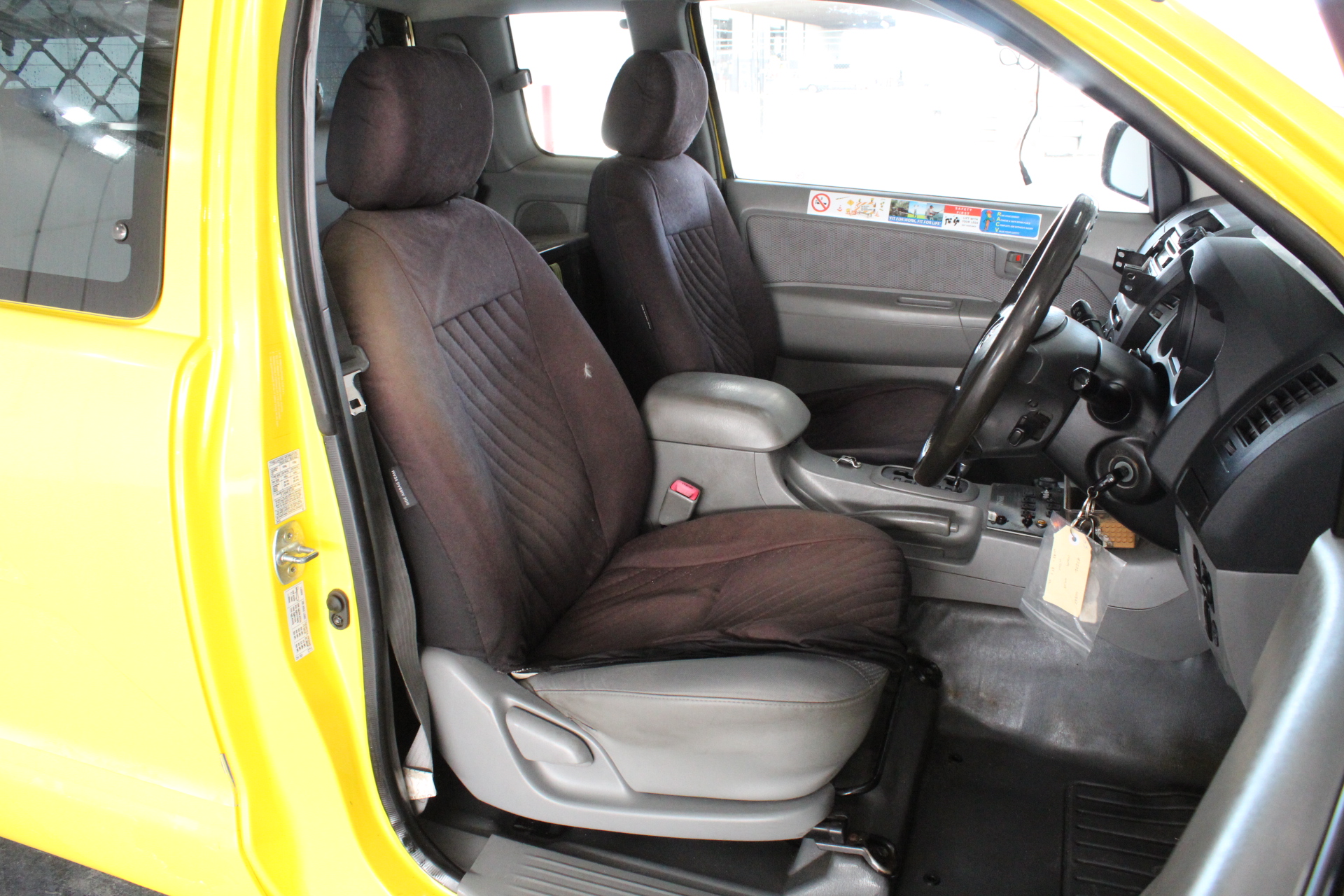 9-10mm Grade AB White Pearl Bracelet.