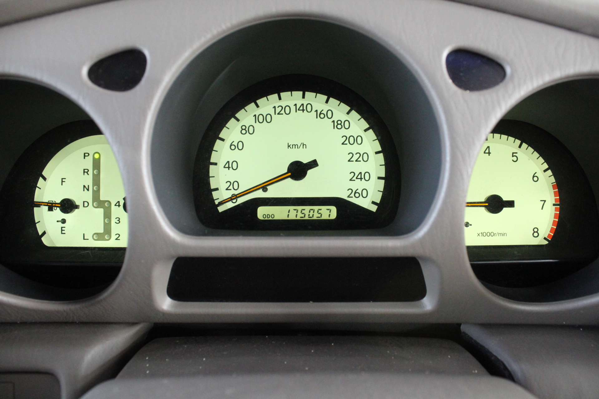 Waterproof  Watch Barrel Shaped Transparent Quartz Watch Popular