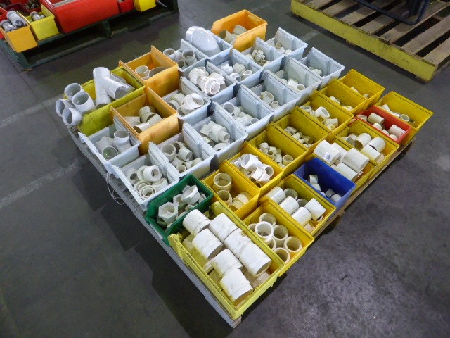 Waterproof  Watch Barrel Shaped Transparent Red Color Quartz Watch Popular