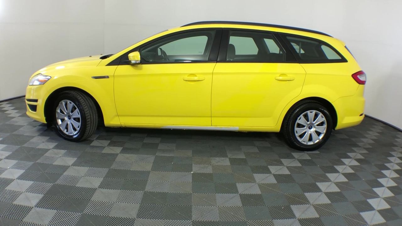 0.5ct Round Cut Moissanite Chunky Ring 18K Gold on Solid Sterling Silver