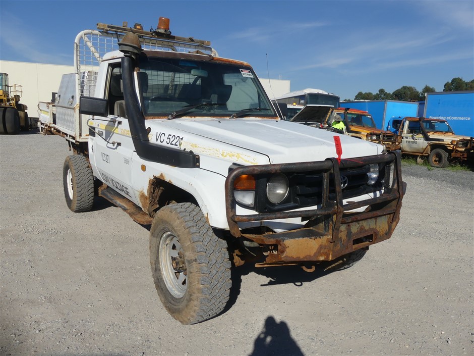 Mixed Rescued Spirit Co Gin Pack (6x 700mL), Aus.