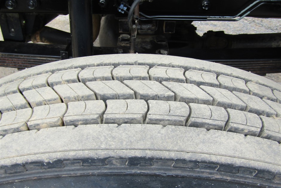 Little Giant Pinot Noir (6x 750mL).