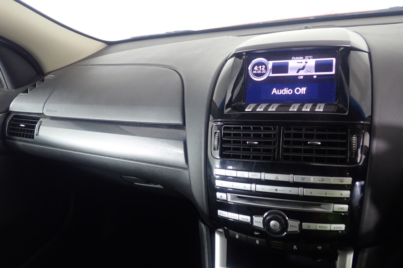 5-6mm White Pearls with Pink Rhinestone Rose Gold Plated Necklace