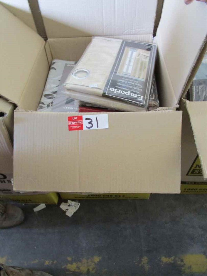 18K White-Filled Cuban Chain Bracelet with Simulated Diamonds - 22.8cm