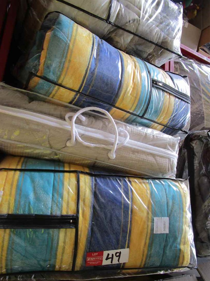 10mm Dyed & Heated Turquoise Gemstones Beaded Bracelet.