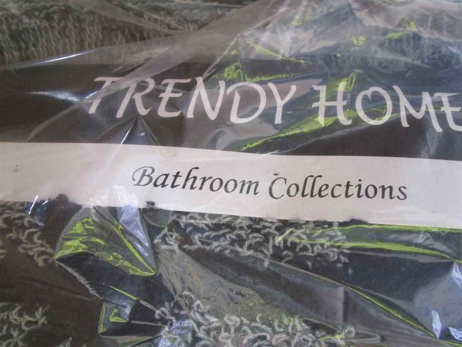 PAW PATROL: Air Rescue, Pup Squad Adventure Bay Airport Playset, with Chase