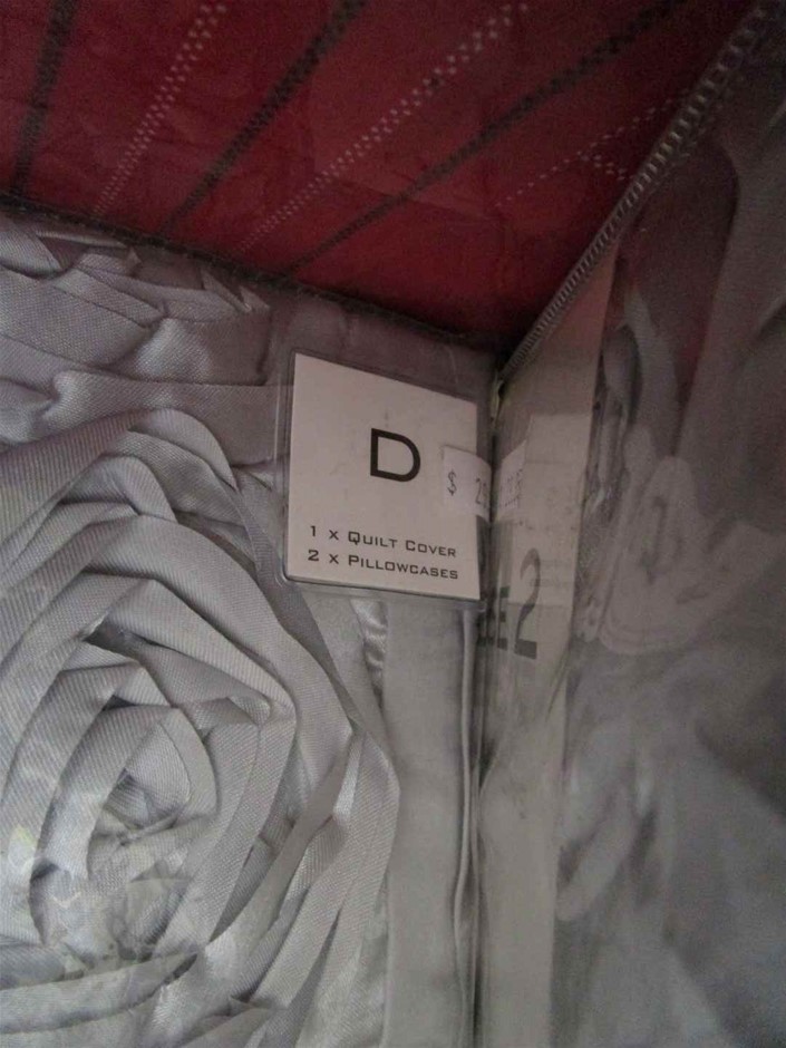 1/100 Scottdale x 2, 1g Valcumbi silver bars x 2 & 1 Kilo Copper Bar