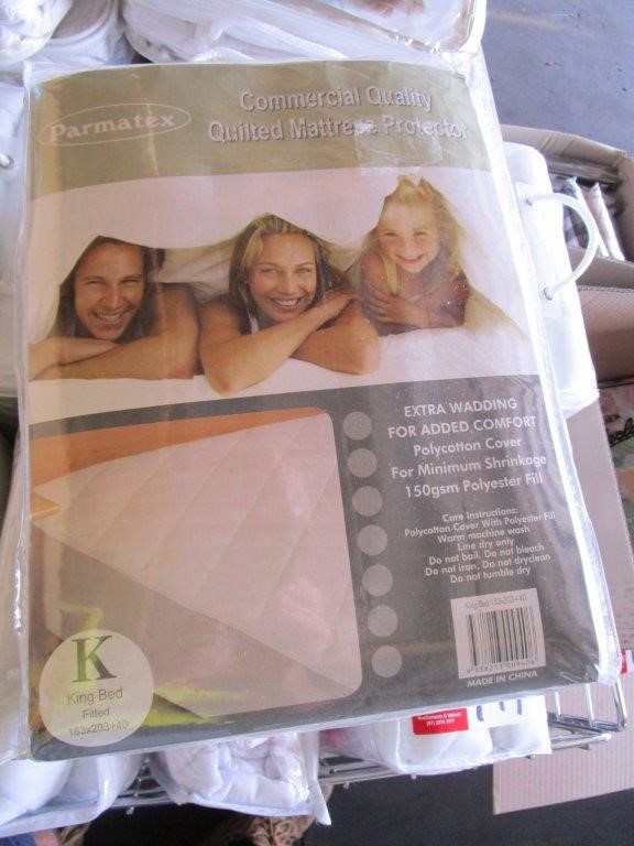 #1 9K WHITE GOLD INITIAL 'Q' NECKLACE 38+5cm