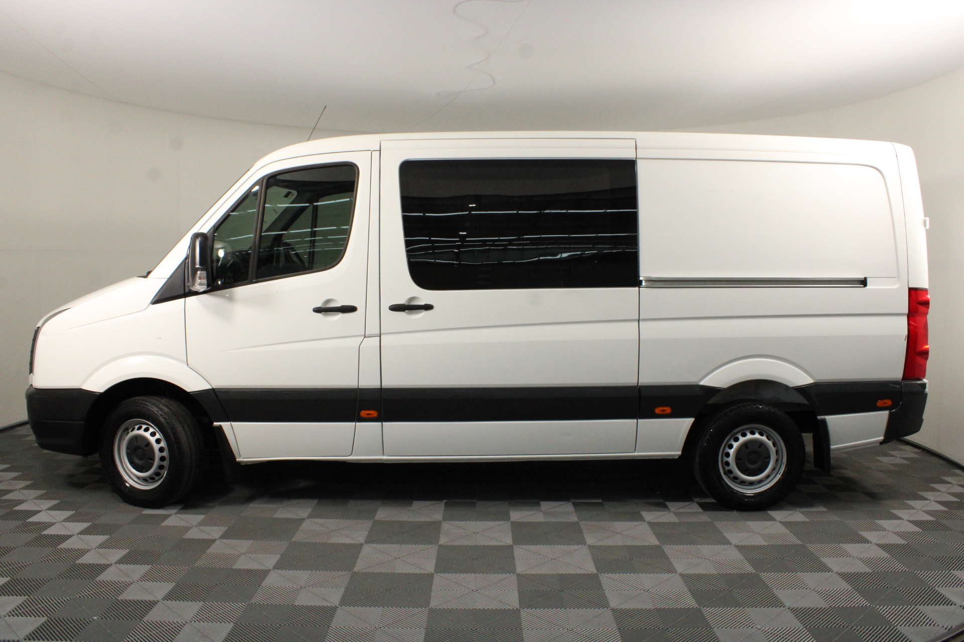 9K Yellow Gold SMALL ROUND DISC PENDANT