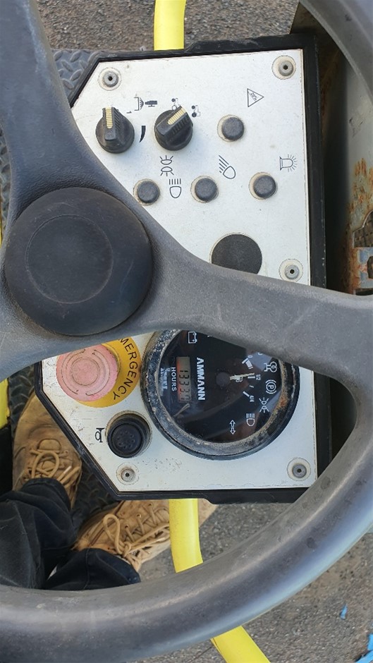 9K WHITE GOLD TEXTURED HOLLOW CREOLE EARRINGS 9mm