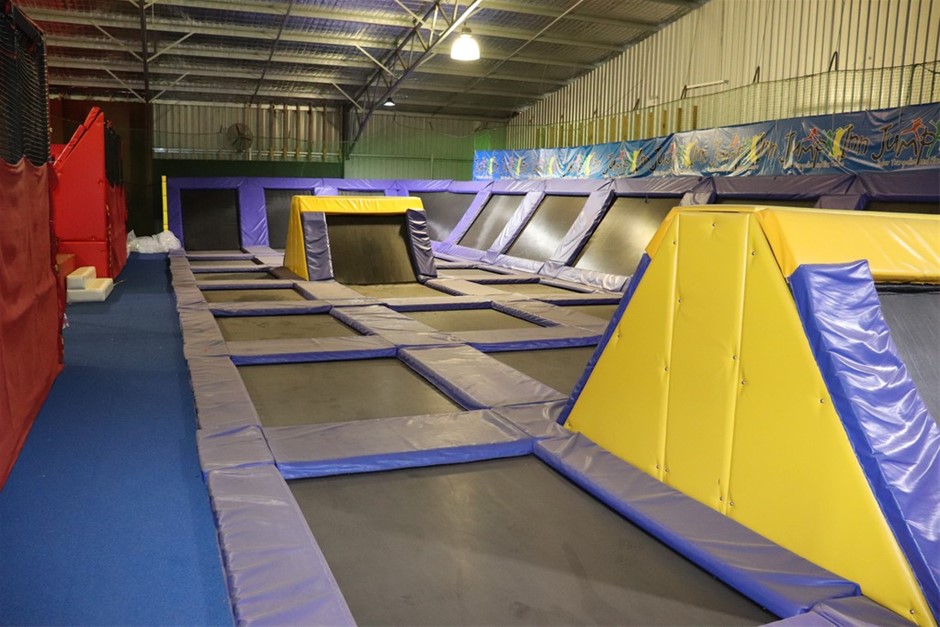 9K Yellow Gold 0.05ct HI SI DIAMOND GALAXY RING