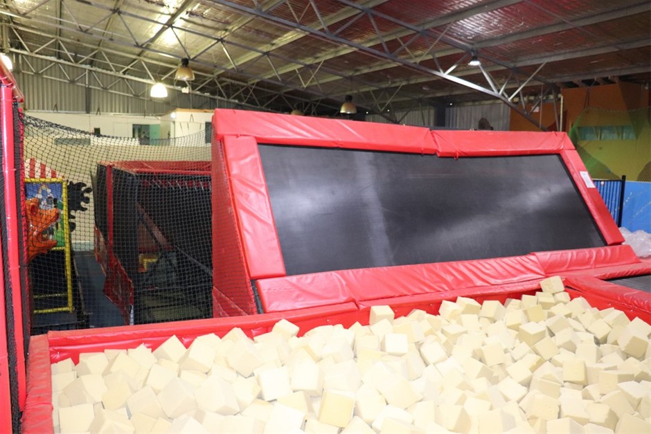 9K YELLOW GOLD DIAMOND CUT HLW OVAL NECKLACE 43-46cm