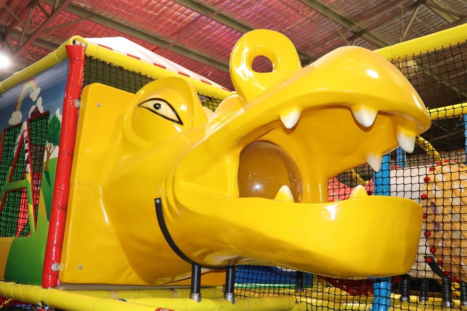 9K YELLOW GOLD TURQUOISE HEART NECKLACE 41-43cm