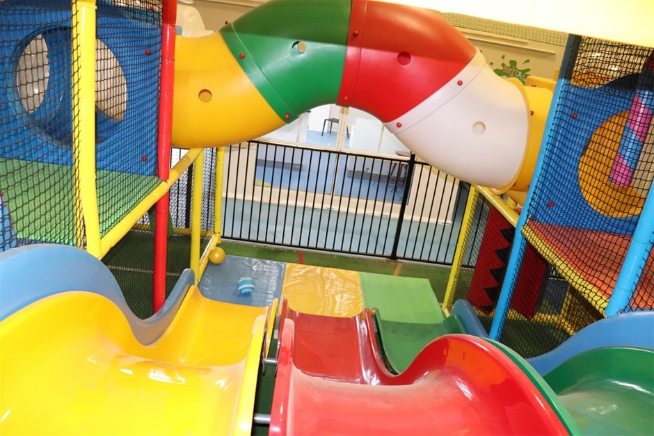 9K Yellow Gold 0.03ct HI SI DIAMOND TEARDROP RING