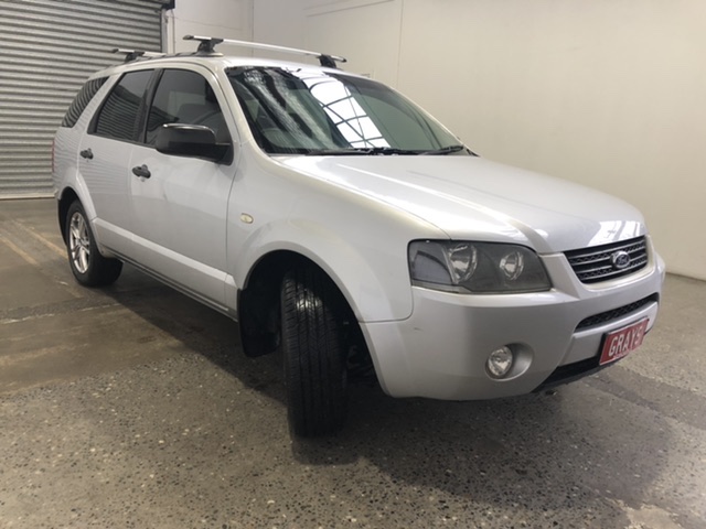 9K Yellow Gold 0.08CT HI I1 DIAMOND TOPAZ RING