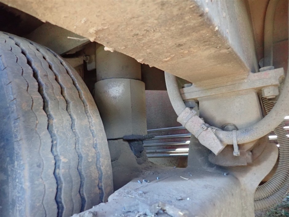 9K Yellow Gold OVAL BELCHER & HEART TAG Bracelet 18cm