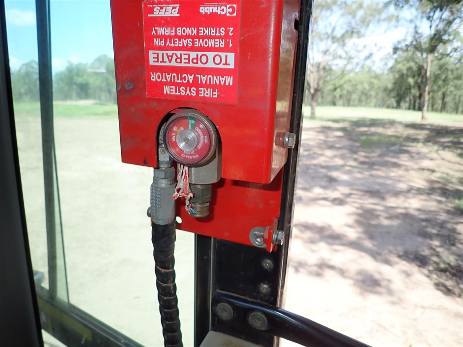 9K WHITE GOLD 0.75ct F VS LAB DIAMOND FLOWER CLUSTER RING