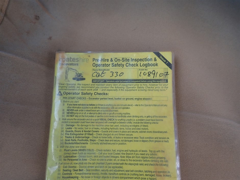 9K YELLOW GOLD 0.75ct F VS LAB DIAMOND FLOWER CLUSTER RING