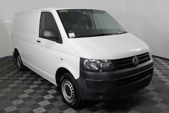 9K YELLOW GOLD 0.10ct F VS LAB DIAMOND MARQ OFFSET RING