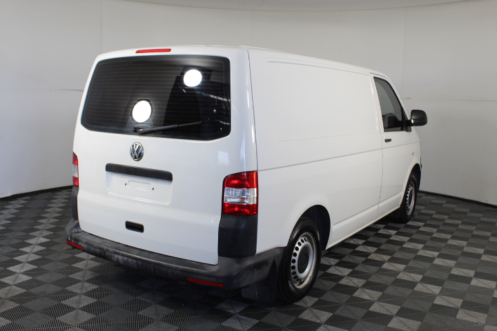 9K YELLOW GOLD 0.10ct F VS LAB DIAMOND MARQ OFFSET RING