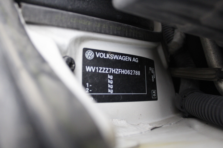 9K YELLOW GOLD 0.25ct F VS EMERALD LAB DIAMOND RING