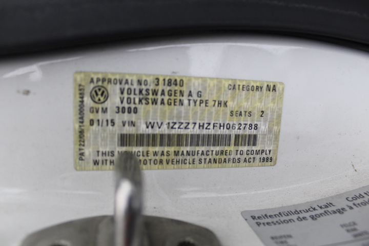 9K YELLOW GOLD 0.25ct F VS EMERALD LAB DIAMOND RING