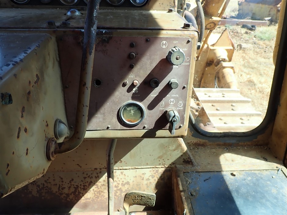 9K YELLOW GOLD 1.00ct F VS LAB DIAMOND 3 ROW PAVE RING