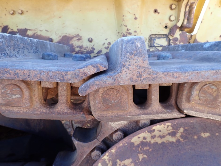 9K YELLOW GOLD 1.15ct F VS LAB DIAMOND RND HALO RING