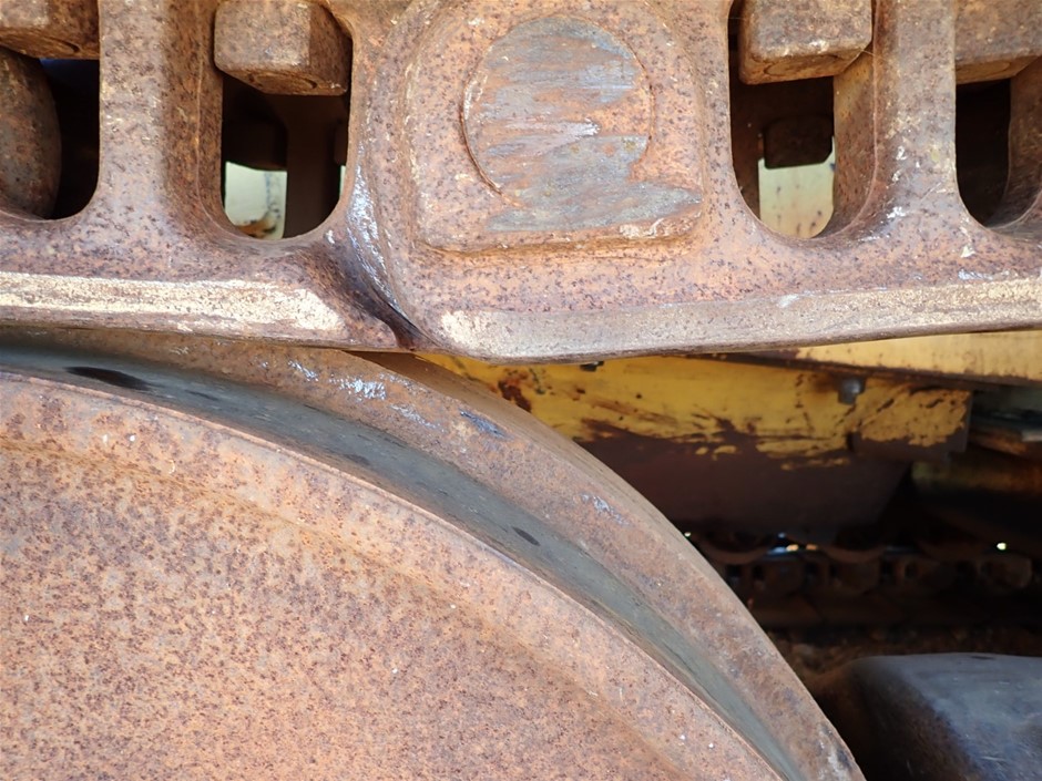 9K YELLOW GOLD 1.00ct F VS LAB DIAMOND RADIANT TRILOGY RING