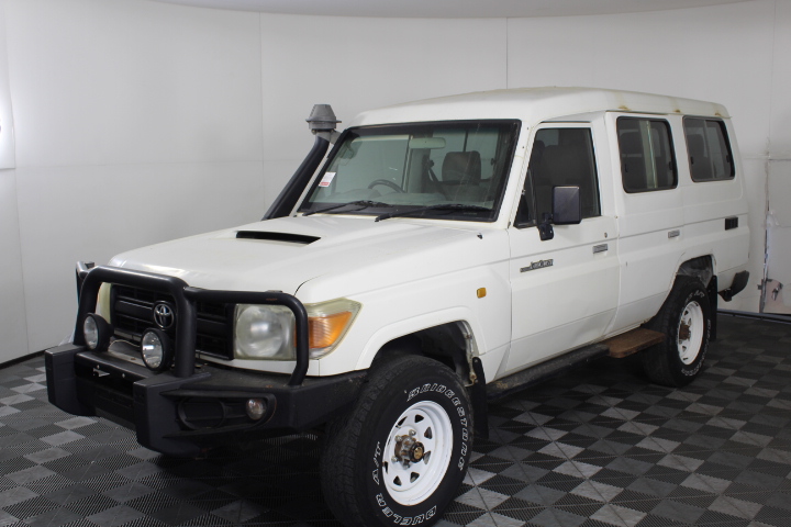 2mm Simulated Diamonds 925 Sterling Silver Tennis Bracelet-17cm