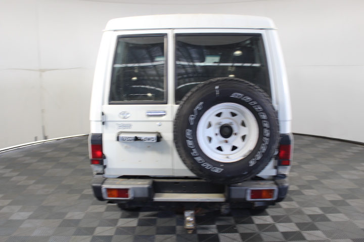 Shell Pearl Four Leaf Clover 925 Sterling Silver Tennis Bracelet