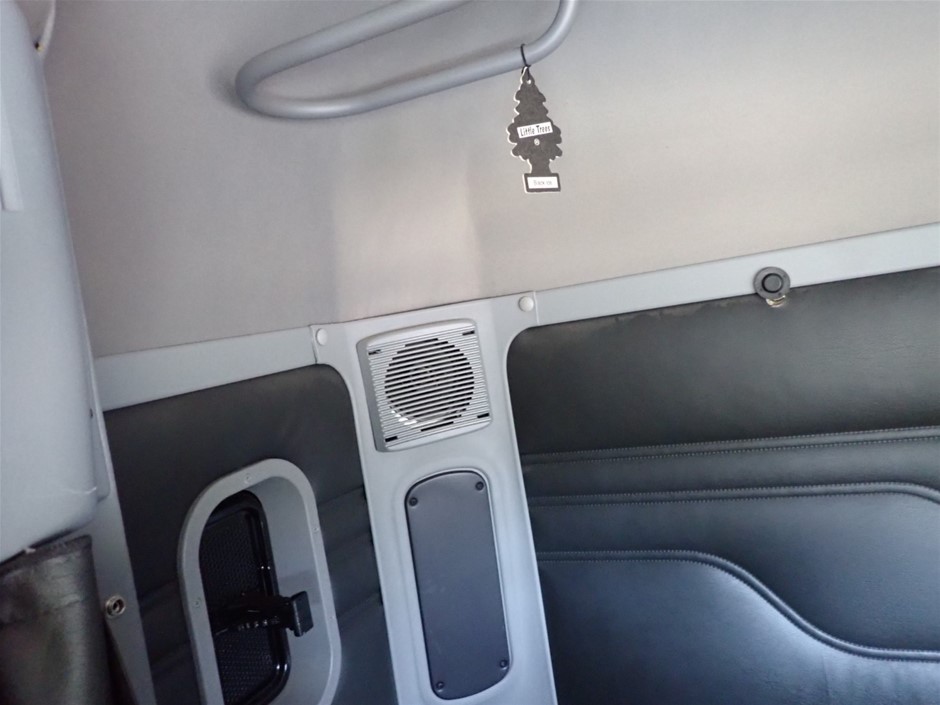 SKECHERS Kid's Dynamic-Flash Rezlur Light Up Sneaker, Black/Red/Blue, Big K