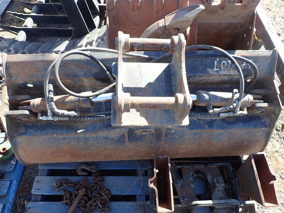 REVLON One-Step Volumiser Original 1.0 Blowout Brush, Pink.