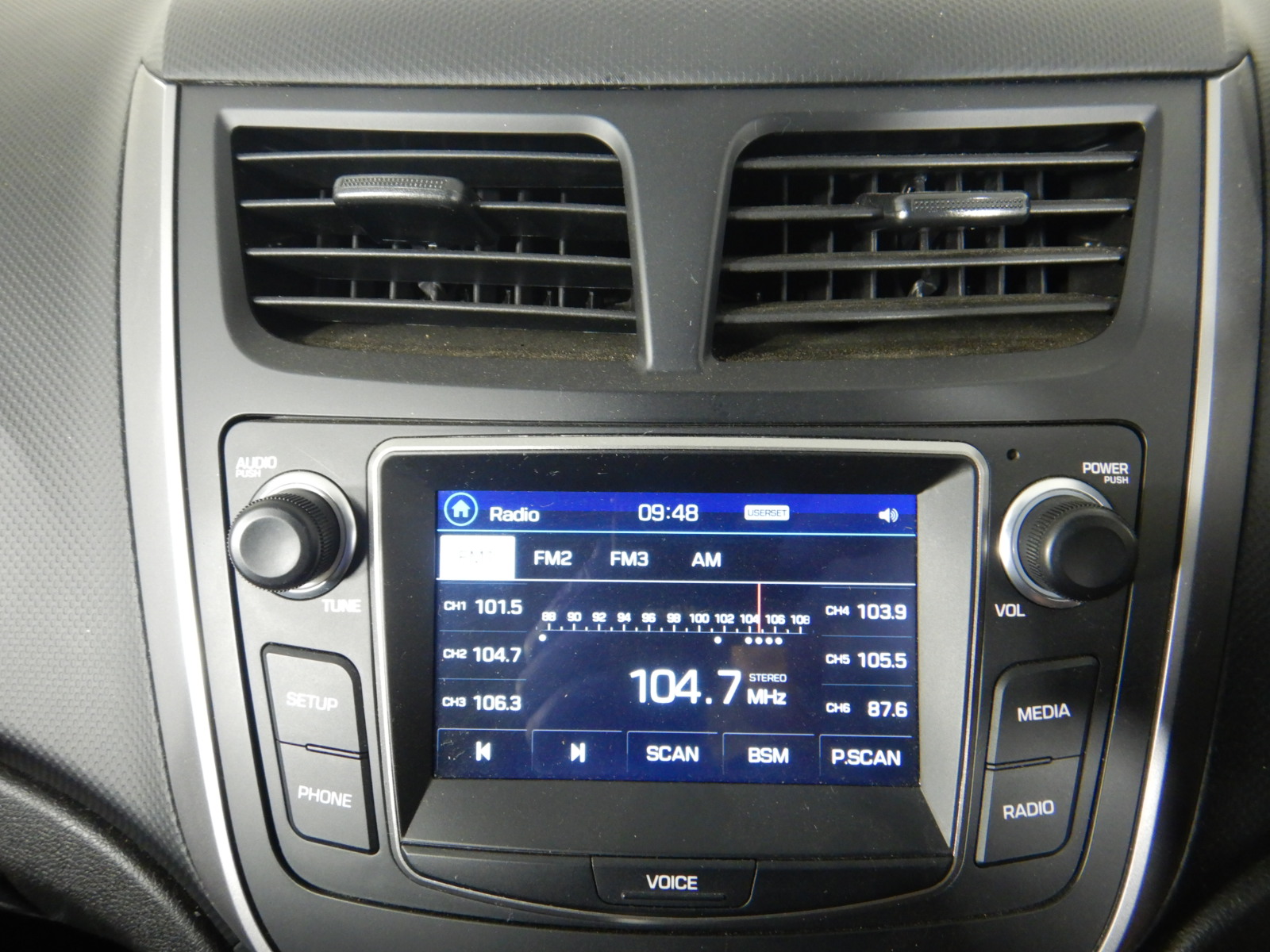 HEALTHY CHOICE 12 Litre Digital Air Fryer with Carry Handle. NB: Has Been U