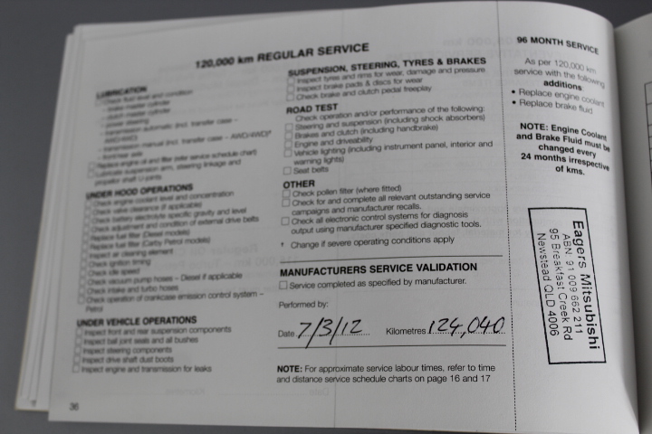 <p>2002 Isuzu FTR 4 x 2 Crane Truck</p>