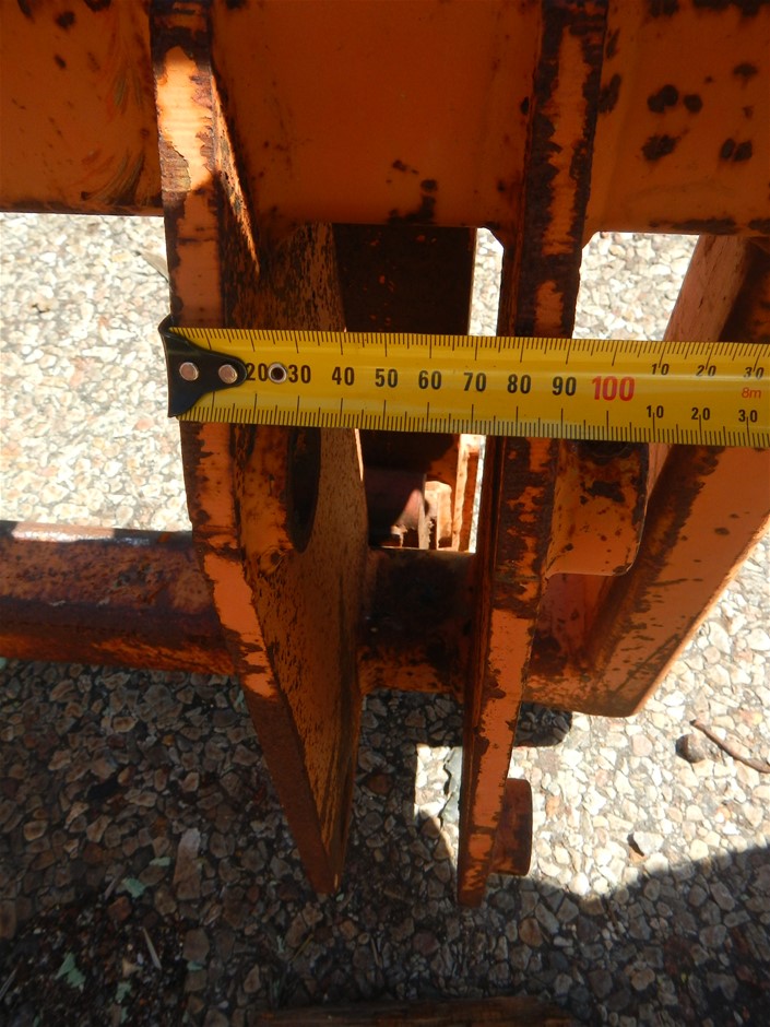 Initial Charm Letter 'E' Gold Plated Pendant Necklace