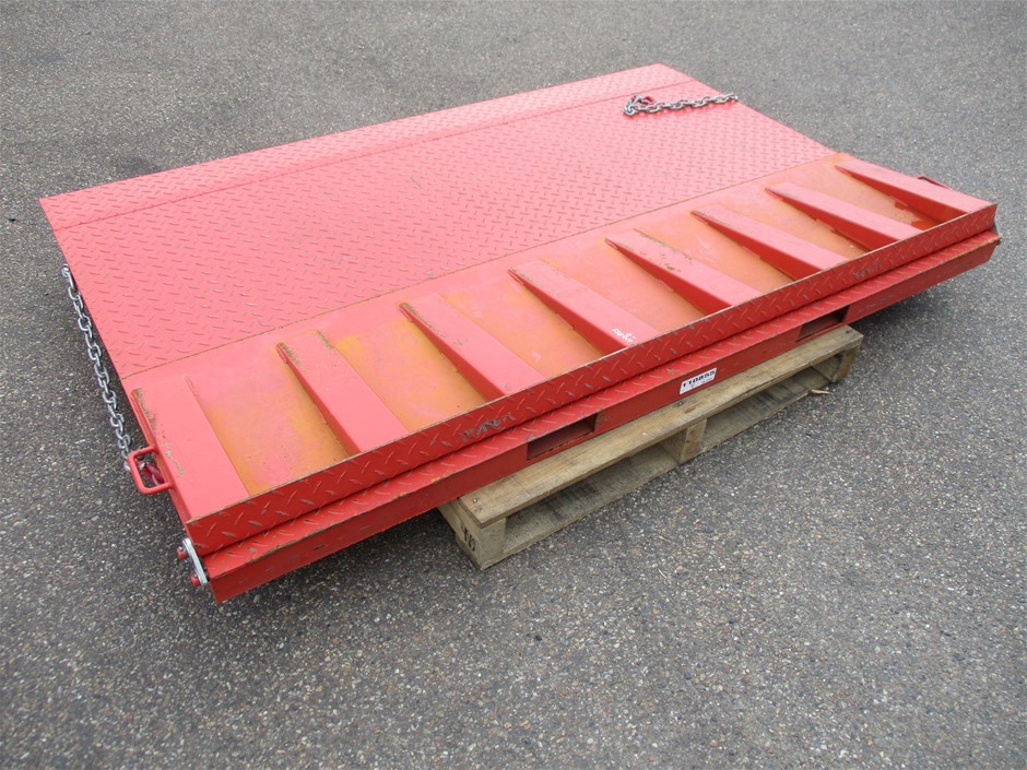 The Bowler Cleanskin Petit Verdot 2025 (12x 750mL) SA