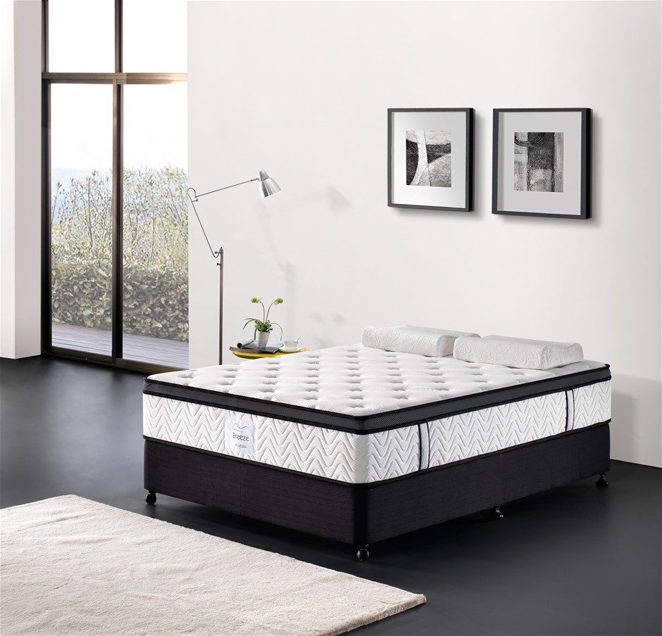 HolySmoke The Gordon Retro Portable Bluetooth Speaker - Black