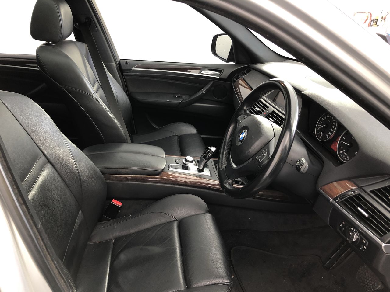 PHILIPS 5000 Series Hair Dryer, BHD530/00, Pearl Peach.