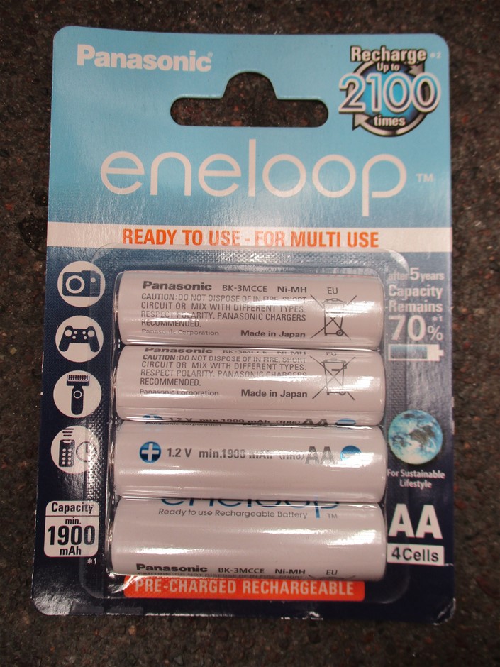 BRAUN Face Mini Hair Remover. NB: Minor Used.