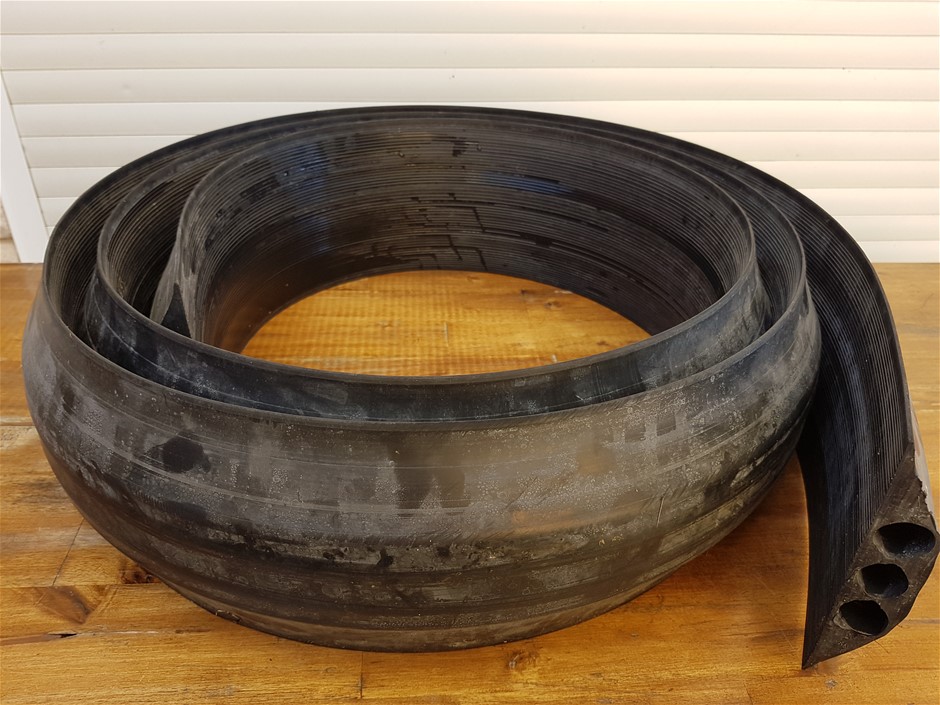 1966 Australia First & Last Queen Elizabeth Silver Round Fifty Cents