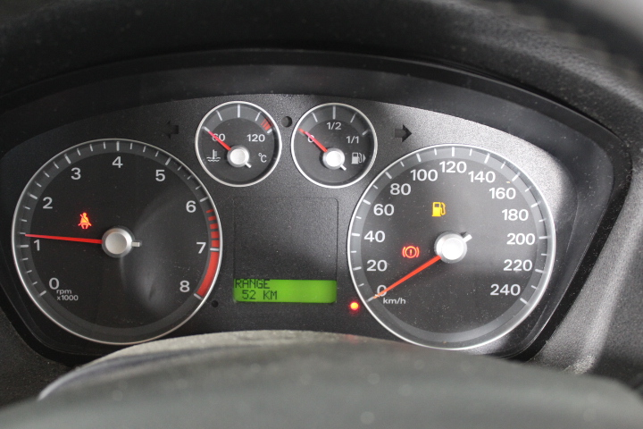 Australia: 2012 Two Dollars QEII Remembrance $2